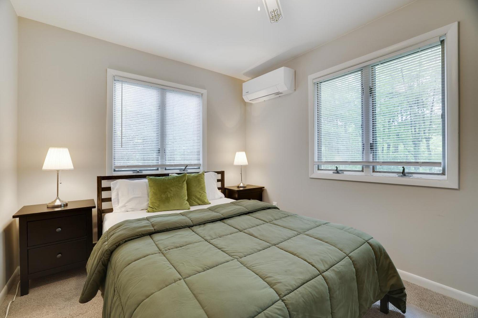 Dreamy House - Fireplace, Firepit & Pet Friendly Chalet
