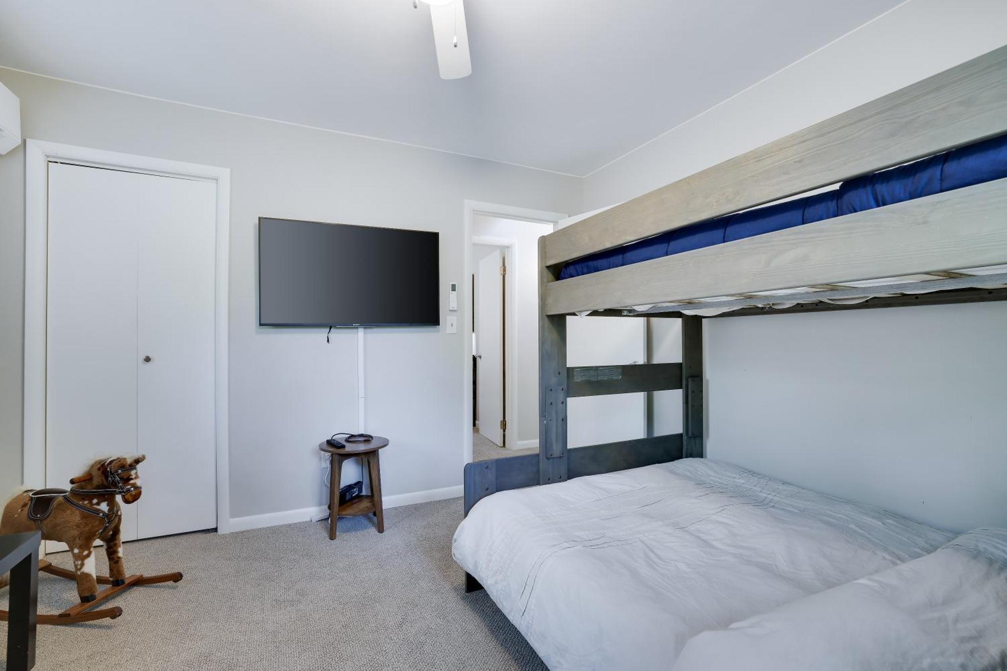 Dreamy House - Fireplace, Firepit & Pet Friendly Chalet